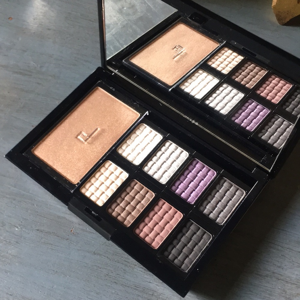 Freematic Eyeshadow Palette
